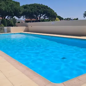  Appartement T2 Dans Jolie Résidence Arborée De